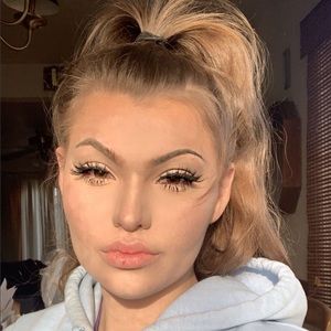 Meet your Posher, Imani